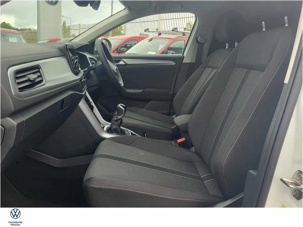 Volkswagen T-Roc Commercial Ed.75 2.0 TDI M6F 116 - Image 4