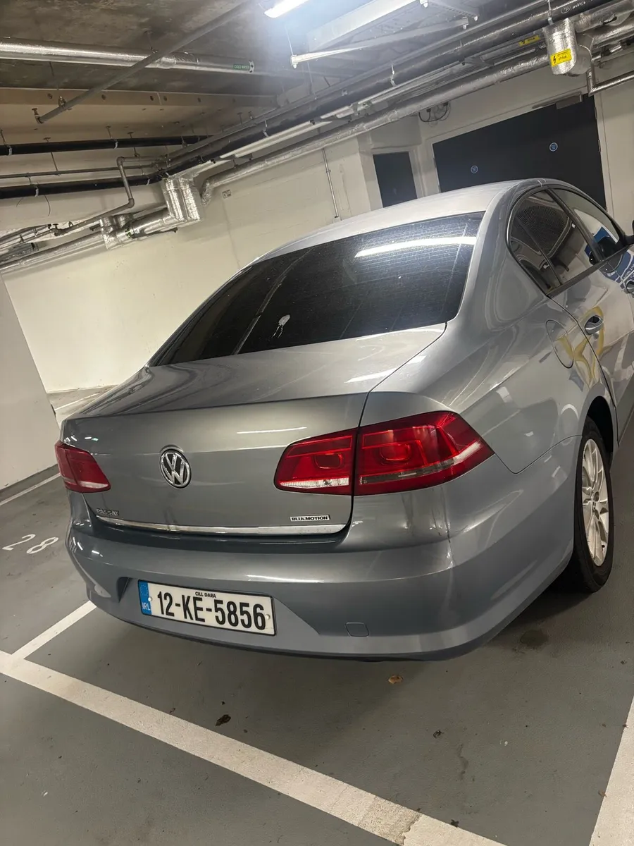 Car - Image 3