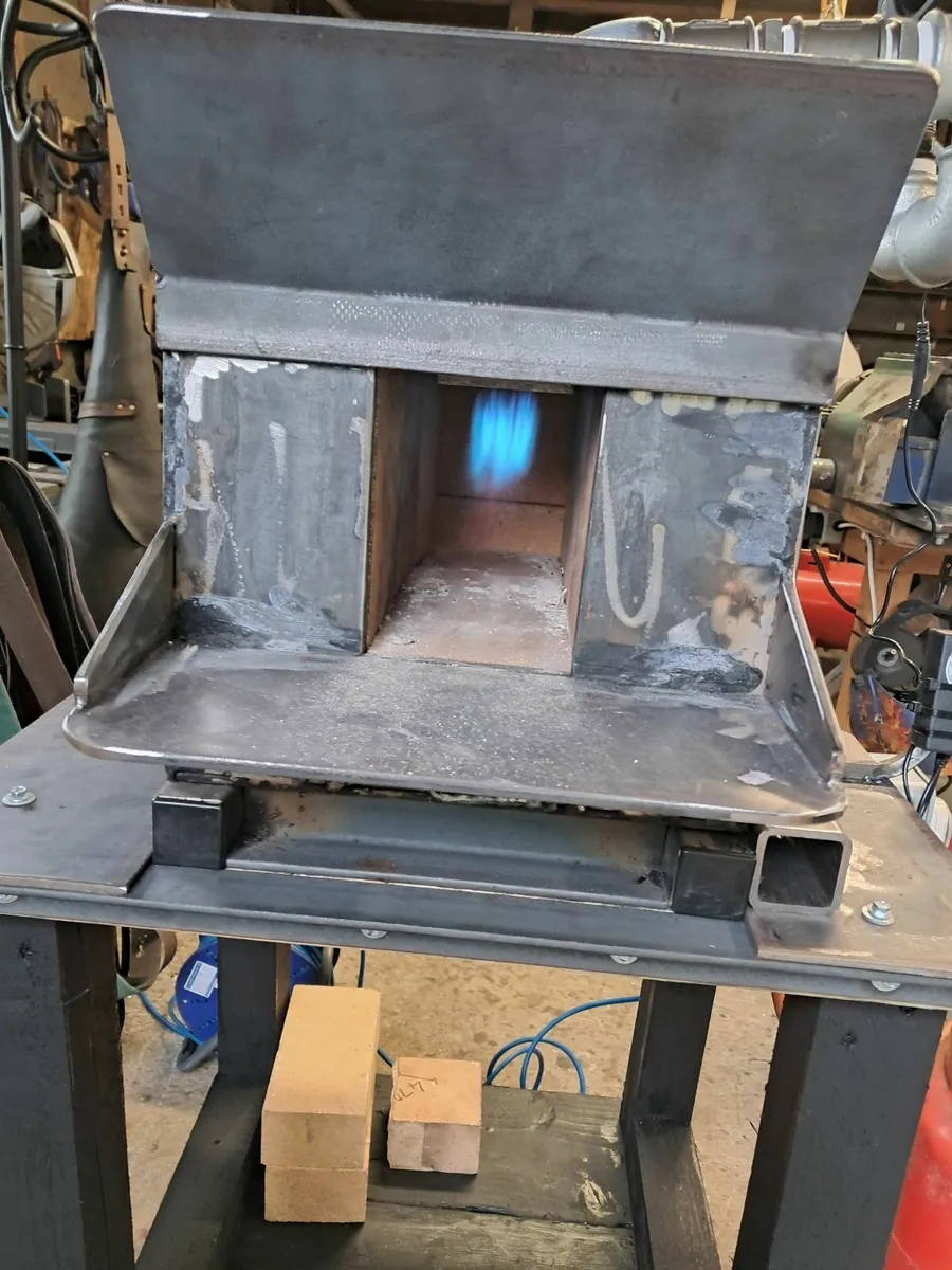 Blacksmith,bladesmith gas forge - Image 3