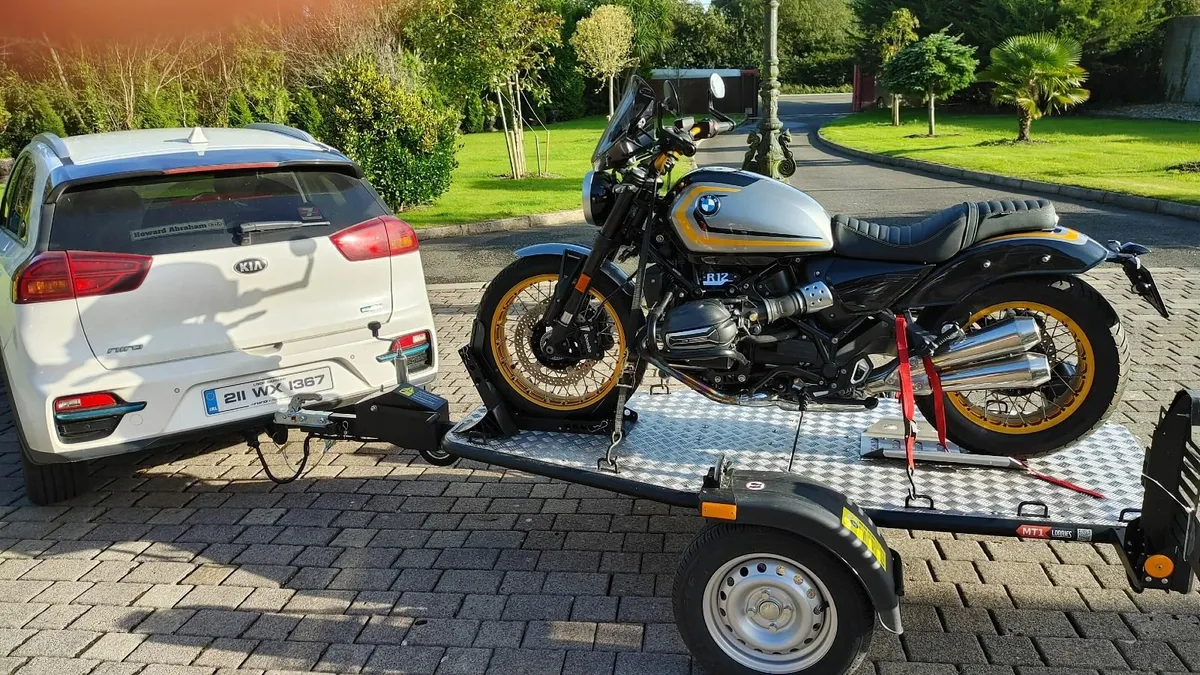 METICULOUS MOTORBIKE TRANSPORT - Image 2