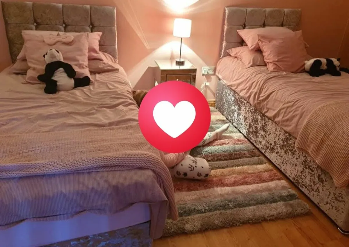 Velvet Headboard, Single Bed x 2 - Image 1