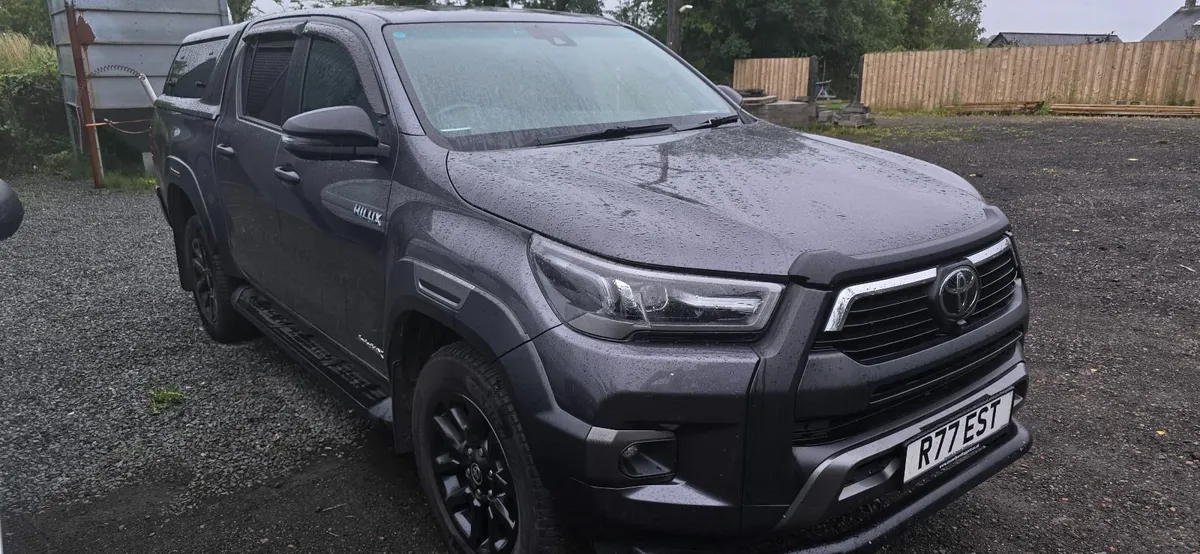 Toyota Hilux 2022 - Image 1