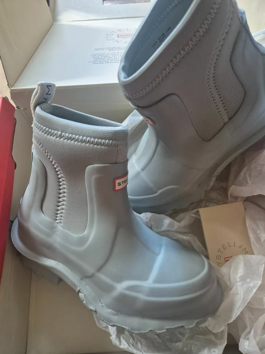 Brand New Stella McCartney x Hunter Boots – Size 3 - Image 3