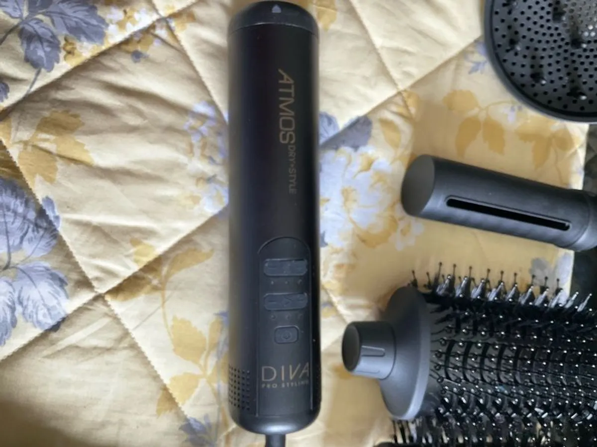 Diva Pro Atmos hair styling set in box - Image 3