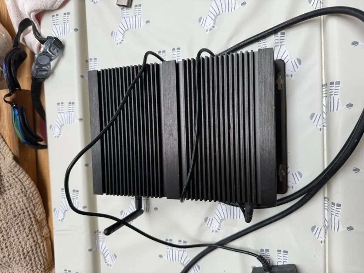 Fanless mini PC Industrial PC i7 4500U, 8G RAM 256G SSD - Image 3