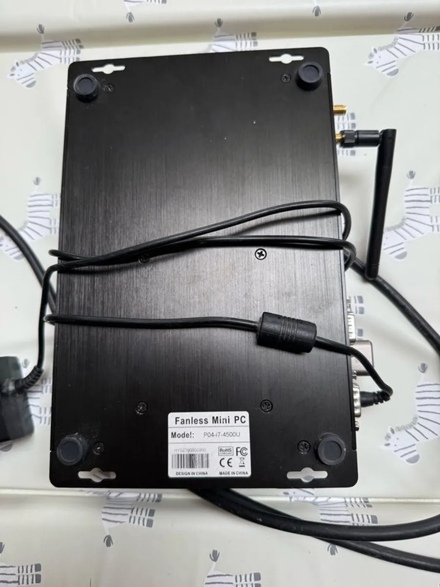 Fanless mini PC Industrial PC i7 4500U, 8G RAM 256G SSD - Image 4