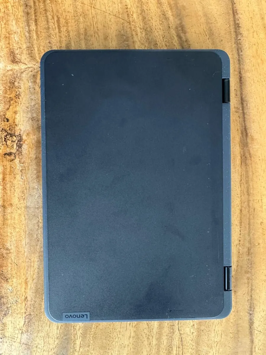 Laptop - Image 3
