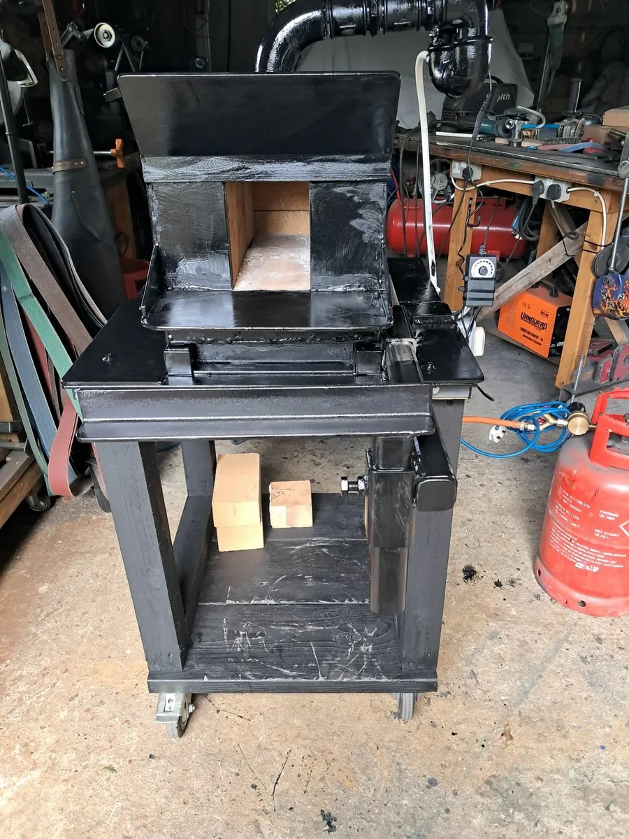 Blacksmith,bladesmith gas forge - Image 1