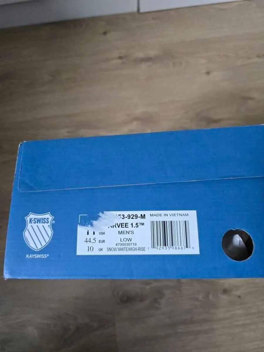 Trainers K Swiss White Leather (Brand New in Box) - Image 4