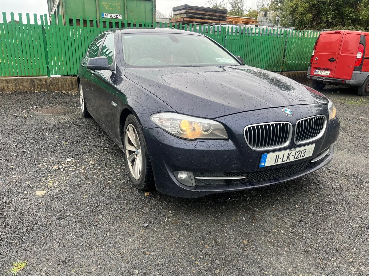2011 BMW 520 D SE Z5I1 4DR - Image 2
