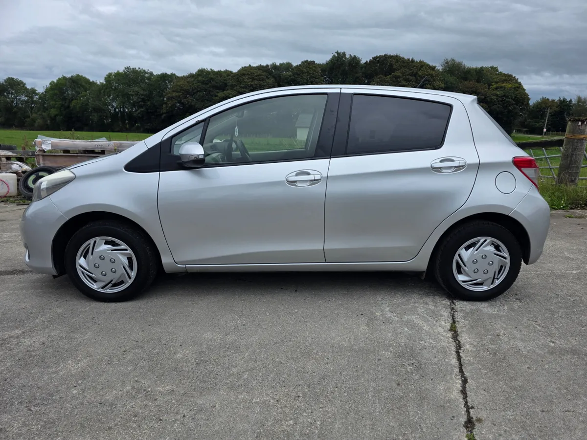 Toyota Vitz 2013 - Image 4
