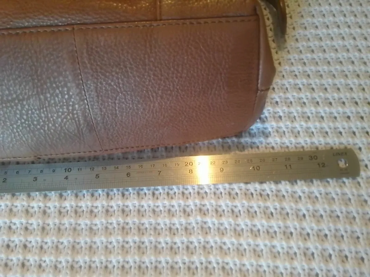 VINTAGE PAUL COSTELLOE TAN SOFT  LEATHER BAG - Image 3