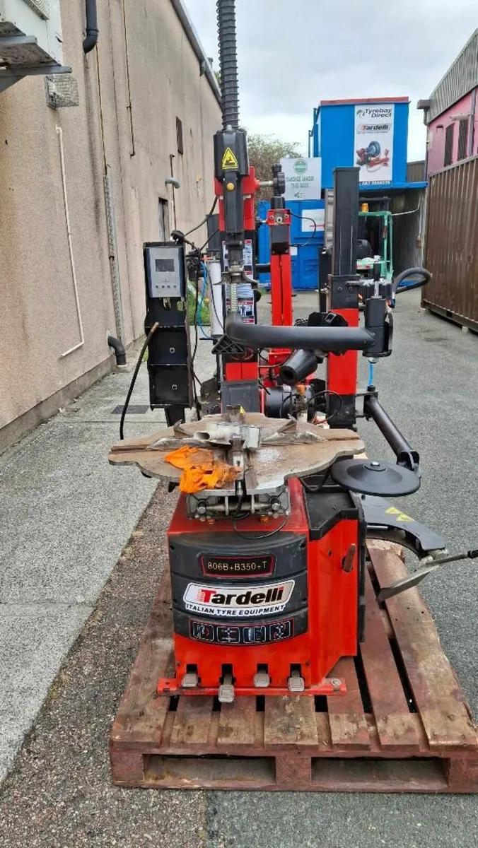 TYRE CHANGER 2ND HAND