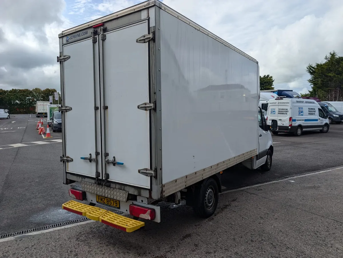 Mercedes-Benz Sprinter 314 CDI Luton - Image 2