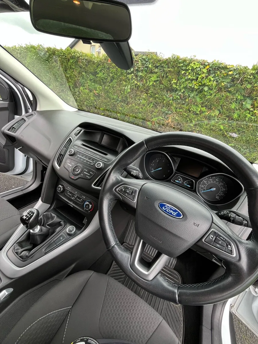Ford Focus 2015 1.6 TDCI ZETEC ECO S/S - Image 4