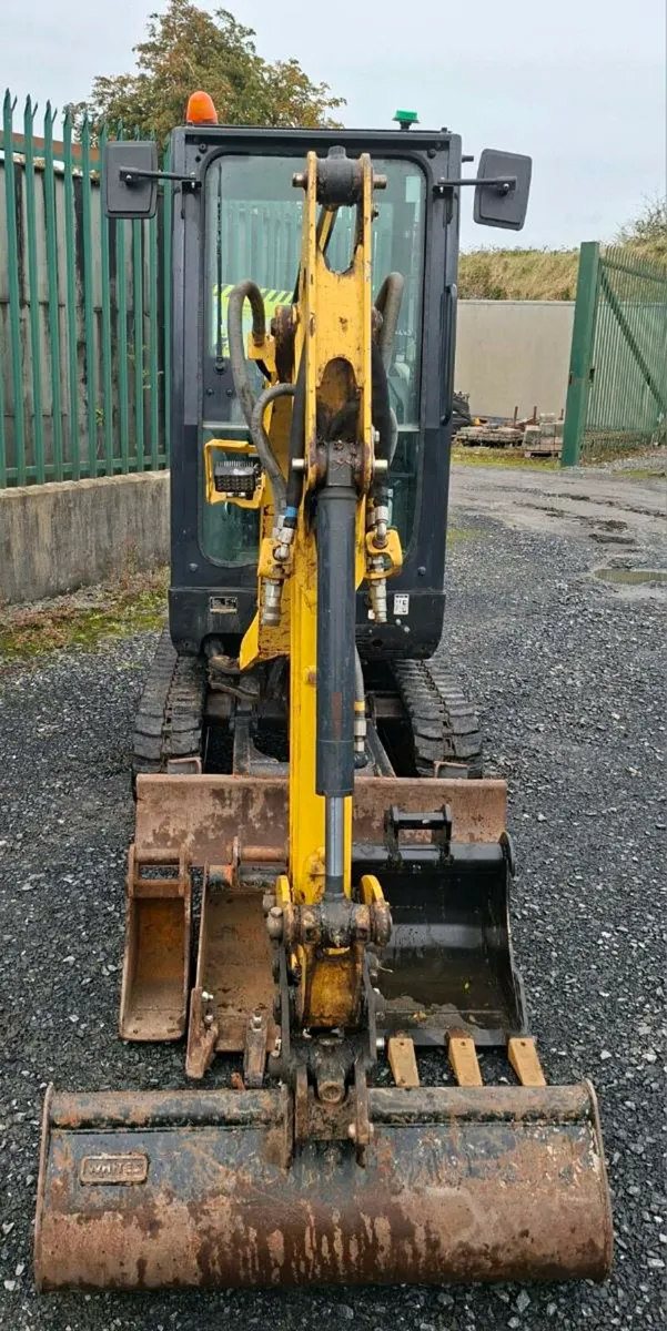2021 Yanmar SV15 Mini Digger - Image 3