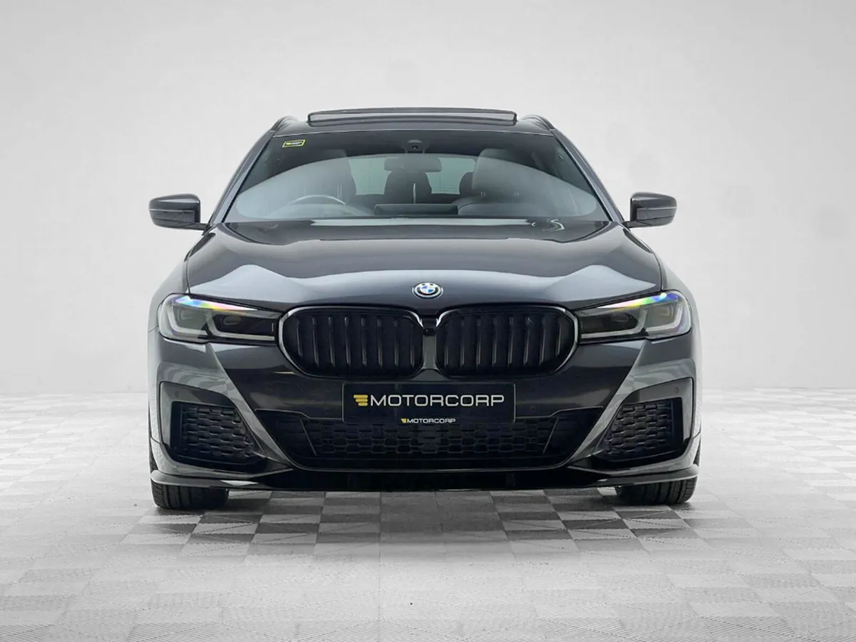 BMW 5-Series 530E M SPORT - Image 2