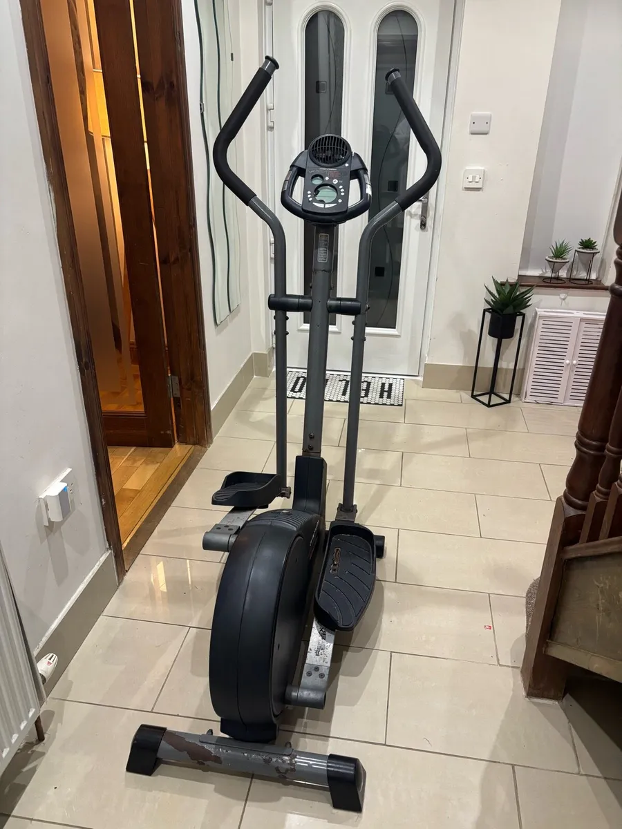 Cross trainer - Image 4