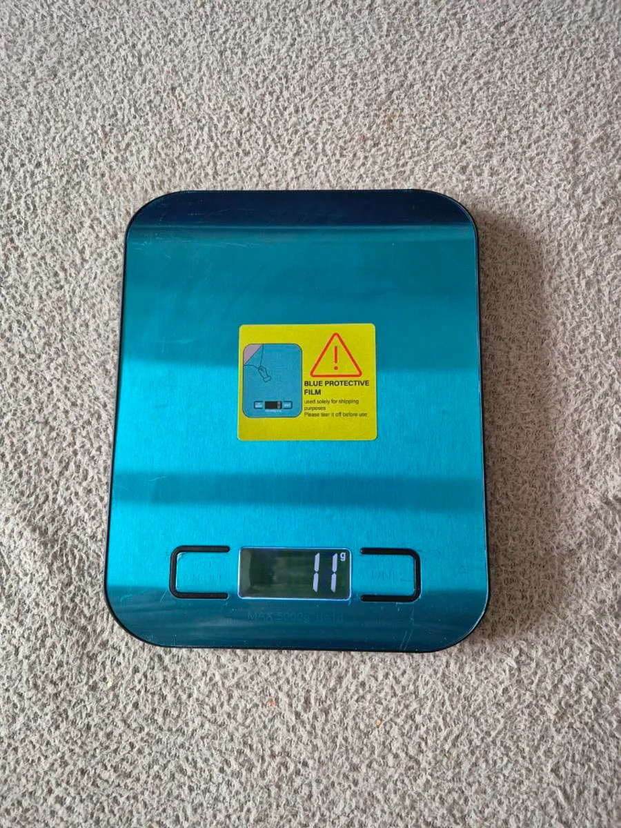 Scales (brand new) - Image 1