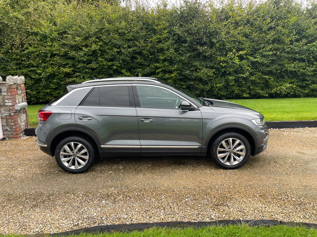 VOLKSWAGEN T-ROC 2.0 TDI SPORT DSG AUTO 150 BHP - Image 4
