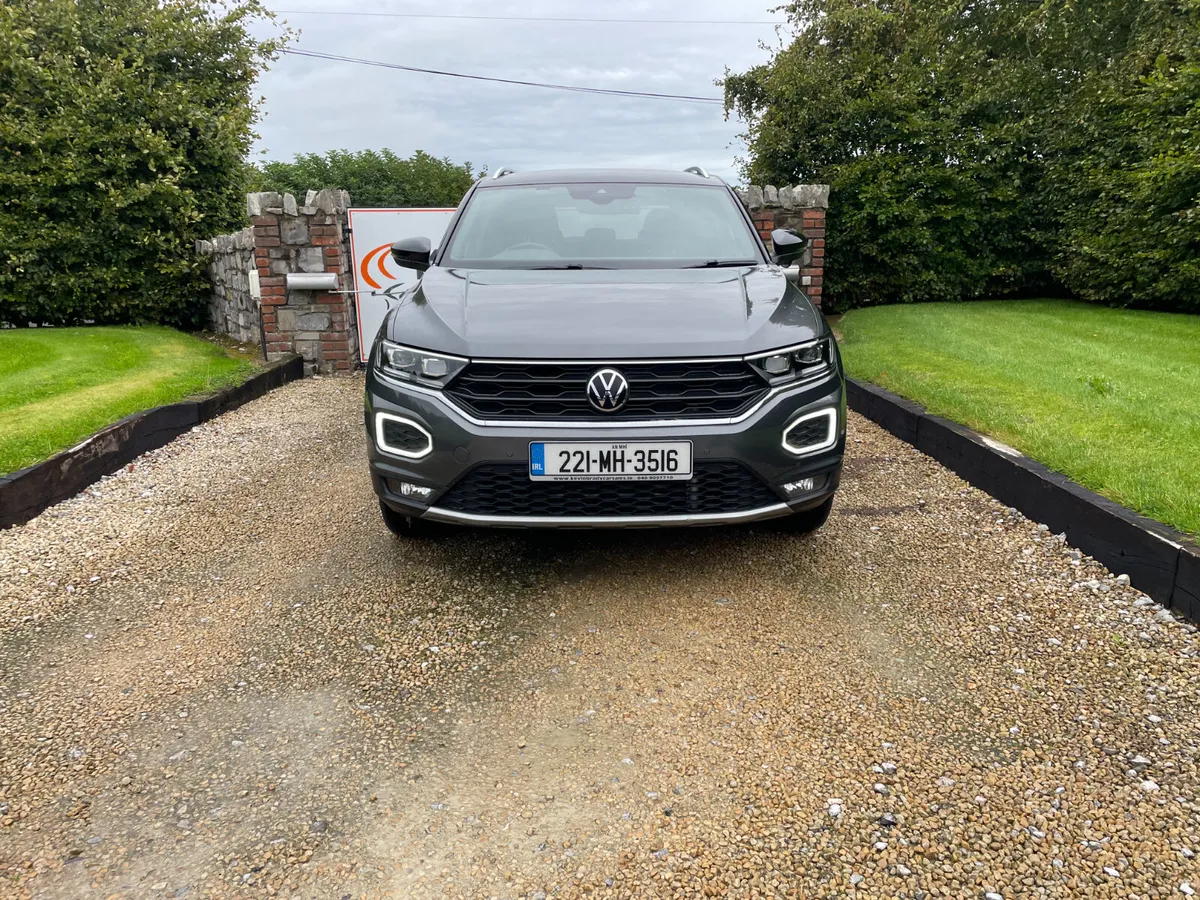 VOLKSWAGEN T-ROC 2.0 TDI SPORT DSG AUTO 150 BHP - Image 2