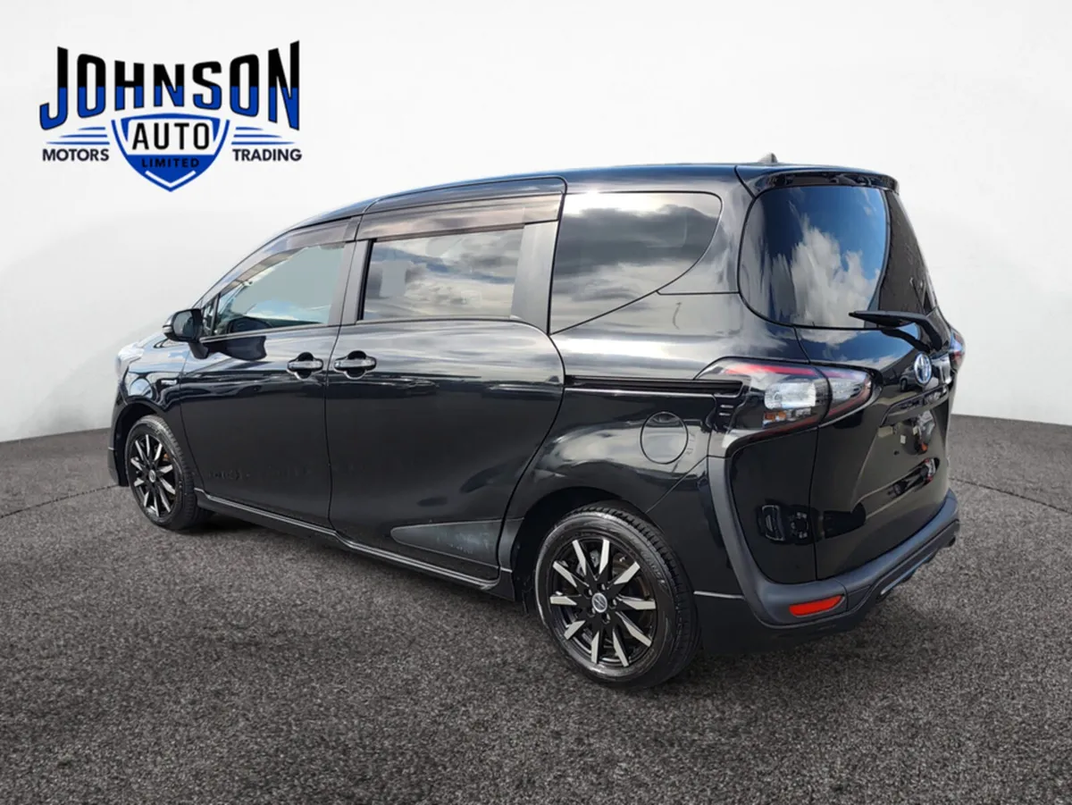 Toyota Sienta 1.5 Petrol Auto - Image 3