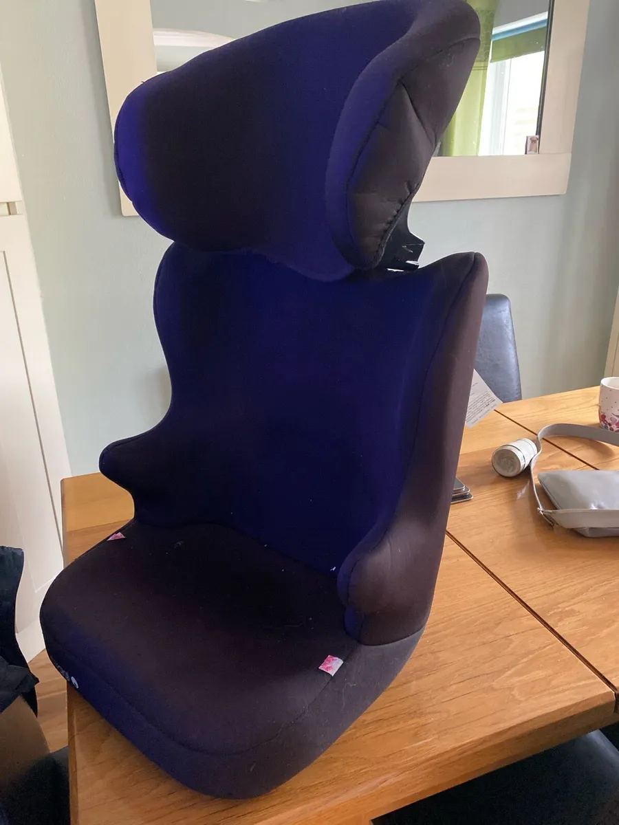 Child car seat and high chair - Image 4