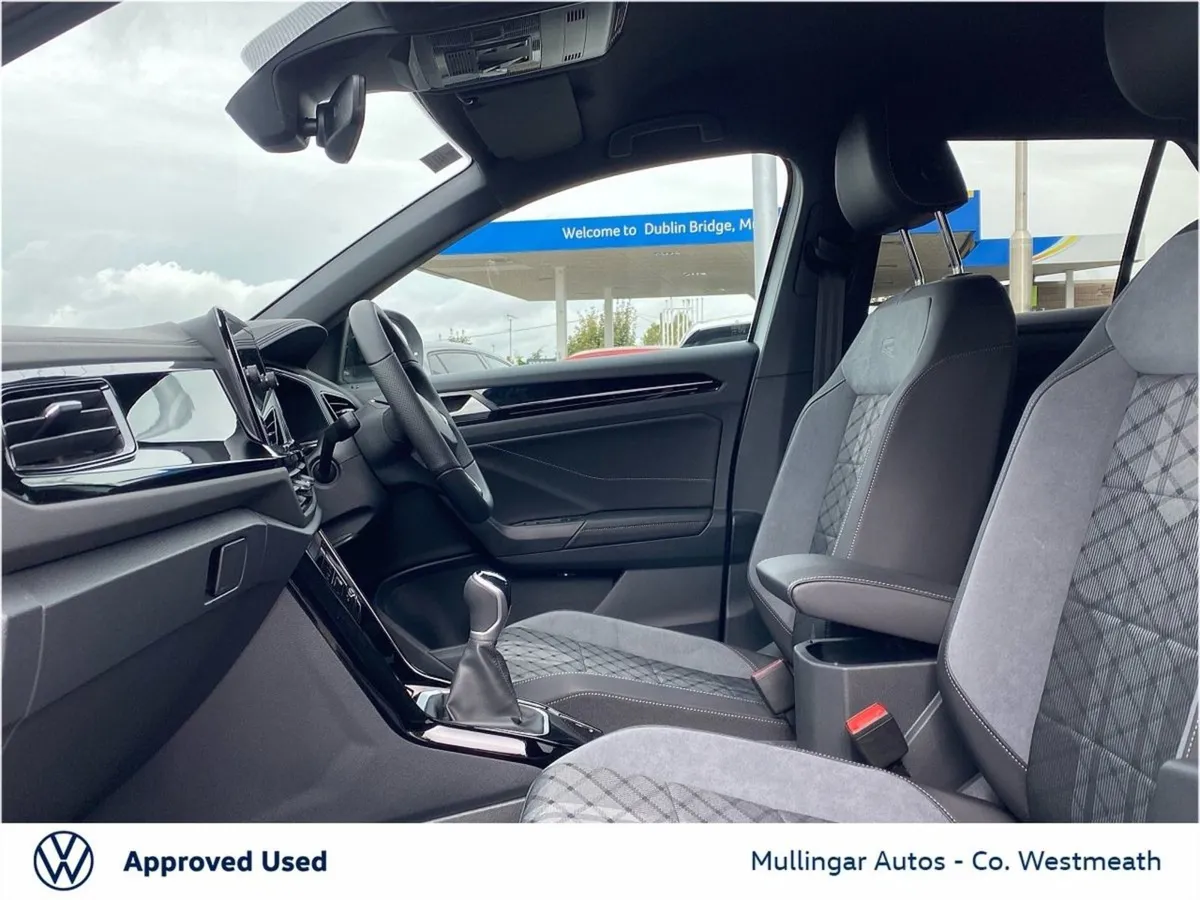 Volkswagen T-Roc R-line 75 Black Pack 2.0 TDI - Image 4