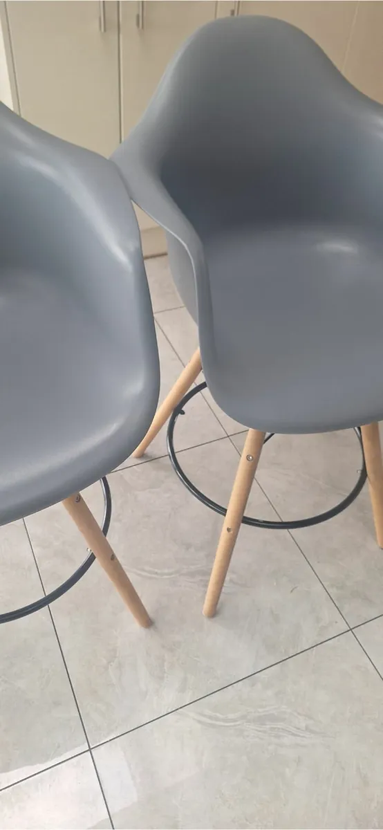 Bar stools - Image 4