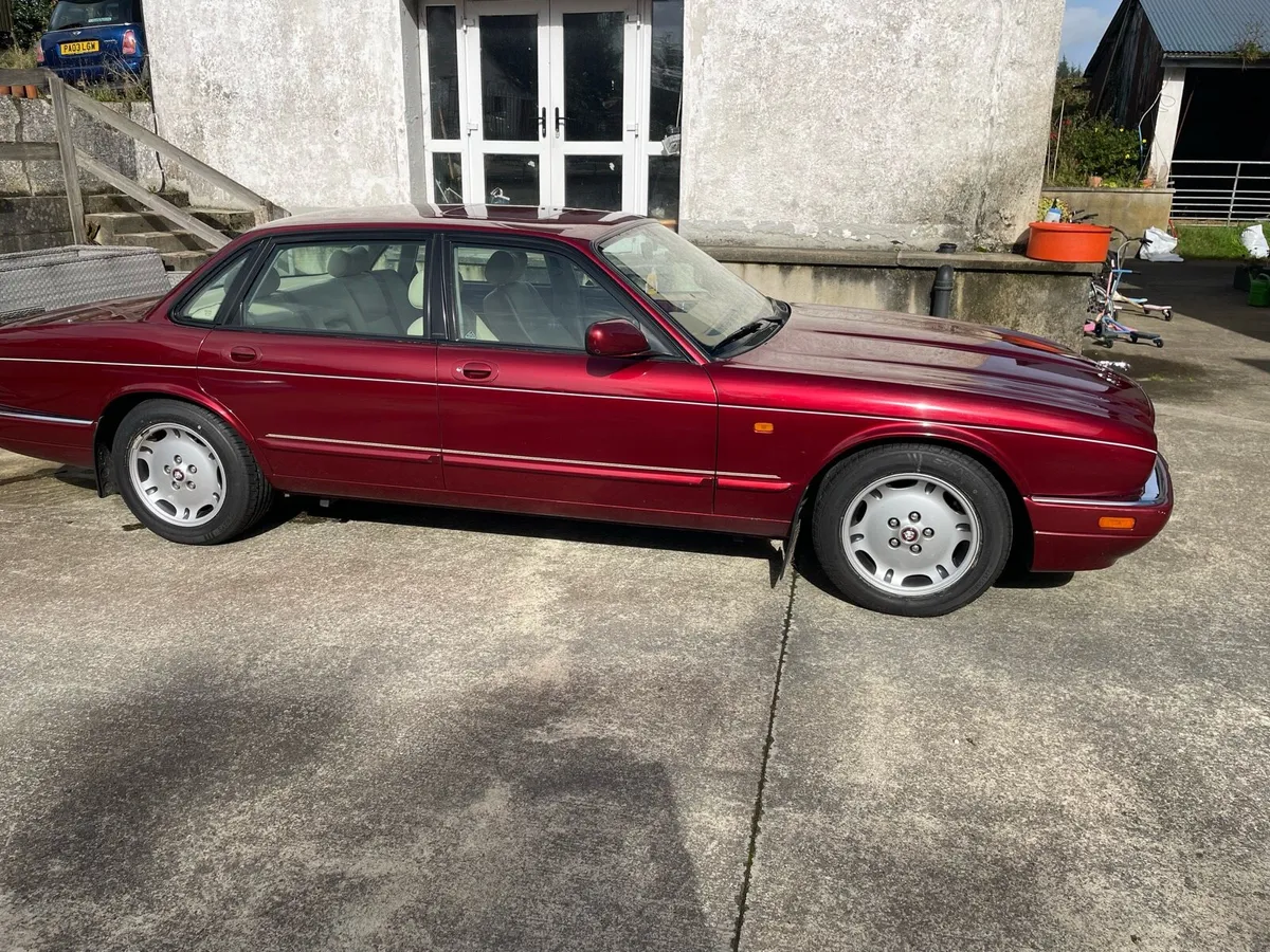 Jaguar XJ6, 3.2 Sport - Image 2