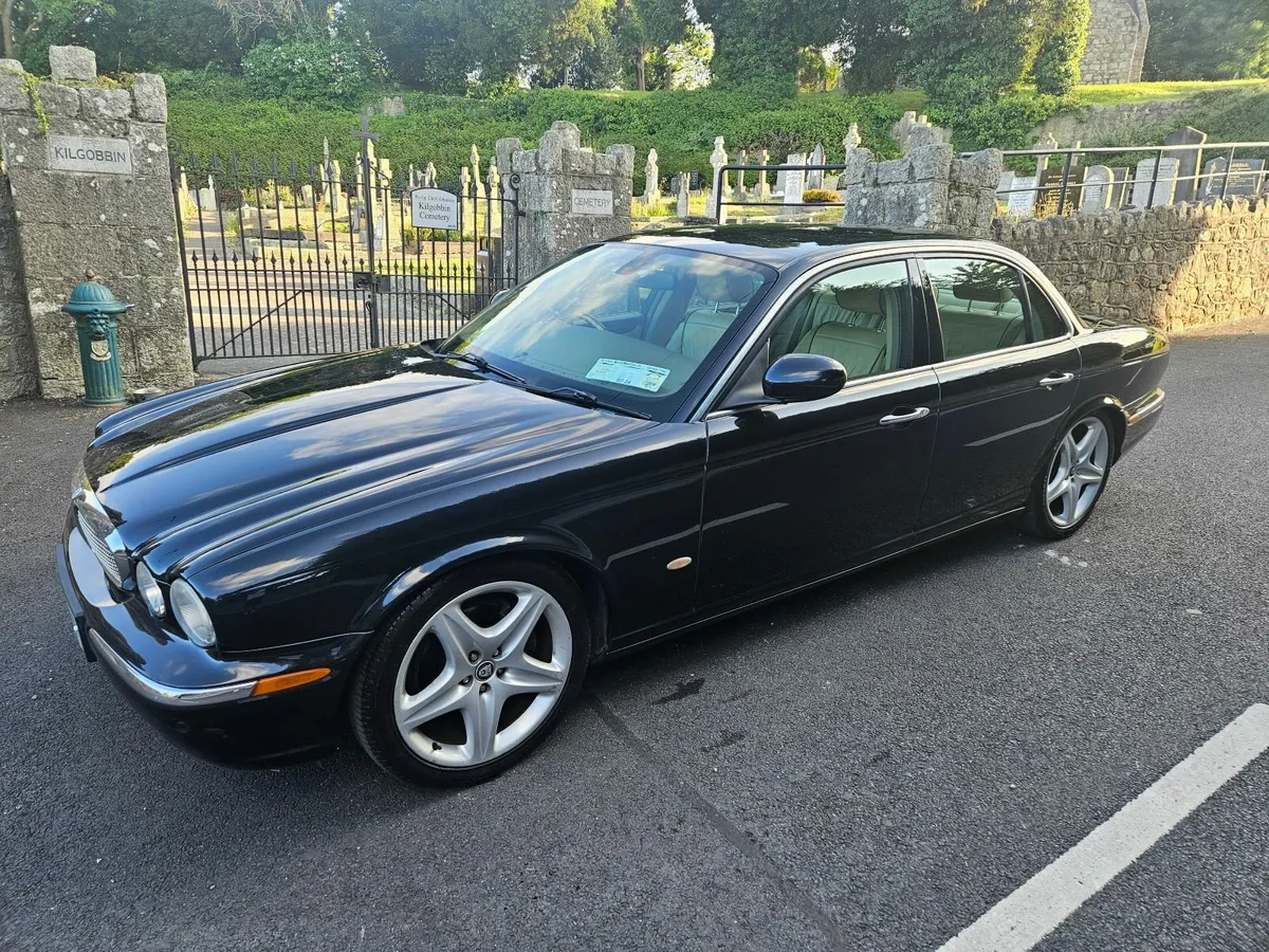 Jaguar XJ6 3.0 V6 Executive * One Owner * - Image 4