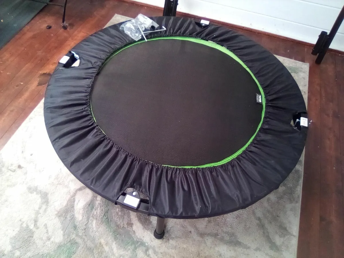 MINI TRAMPOLINE (Rebounder) - Image 1