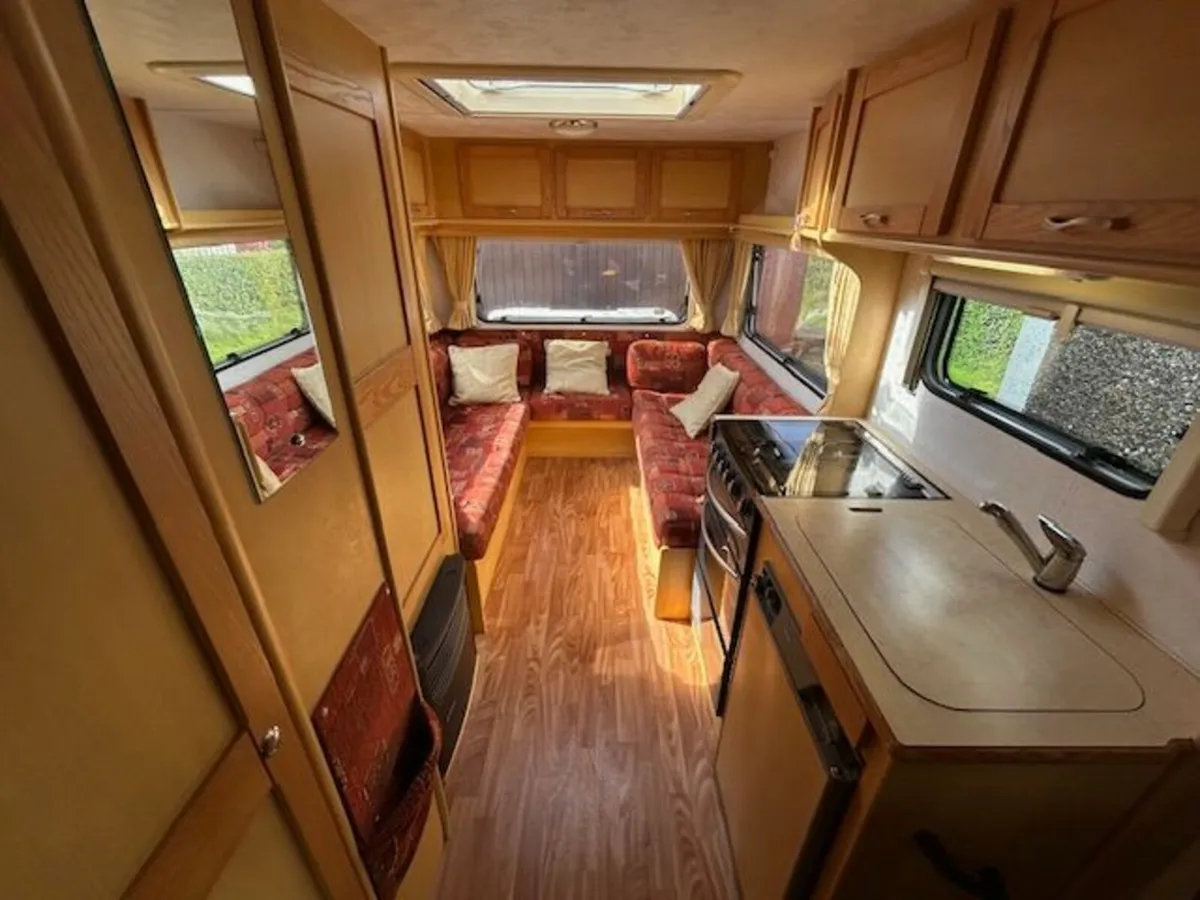 Elddis Suntor 400 -2004 - 4 Berth - U Shape Lounge - Image 4