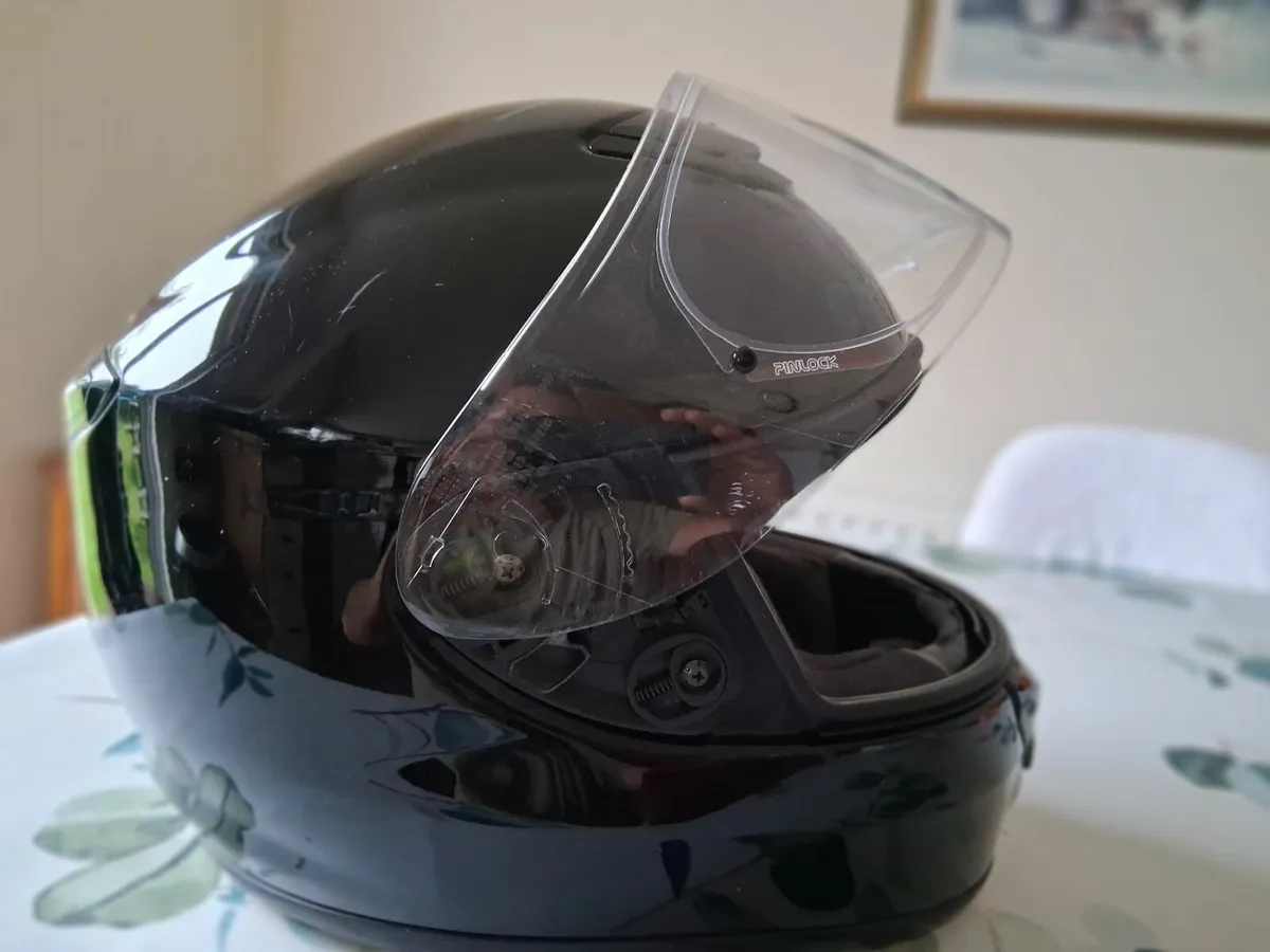 . MOTORBIKE   HELMET - Image 3