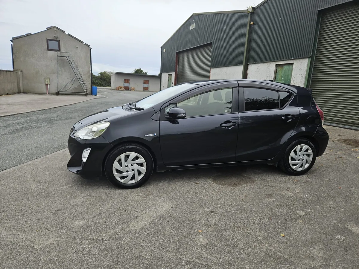 Toyota Aqua 2015/AUTO/ALARM/IMMOBILISER - Image 2