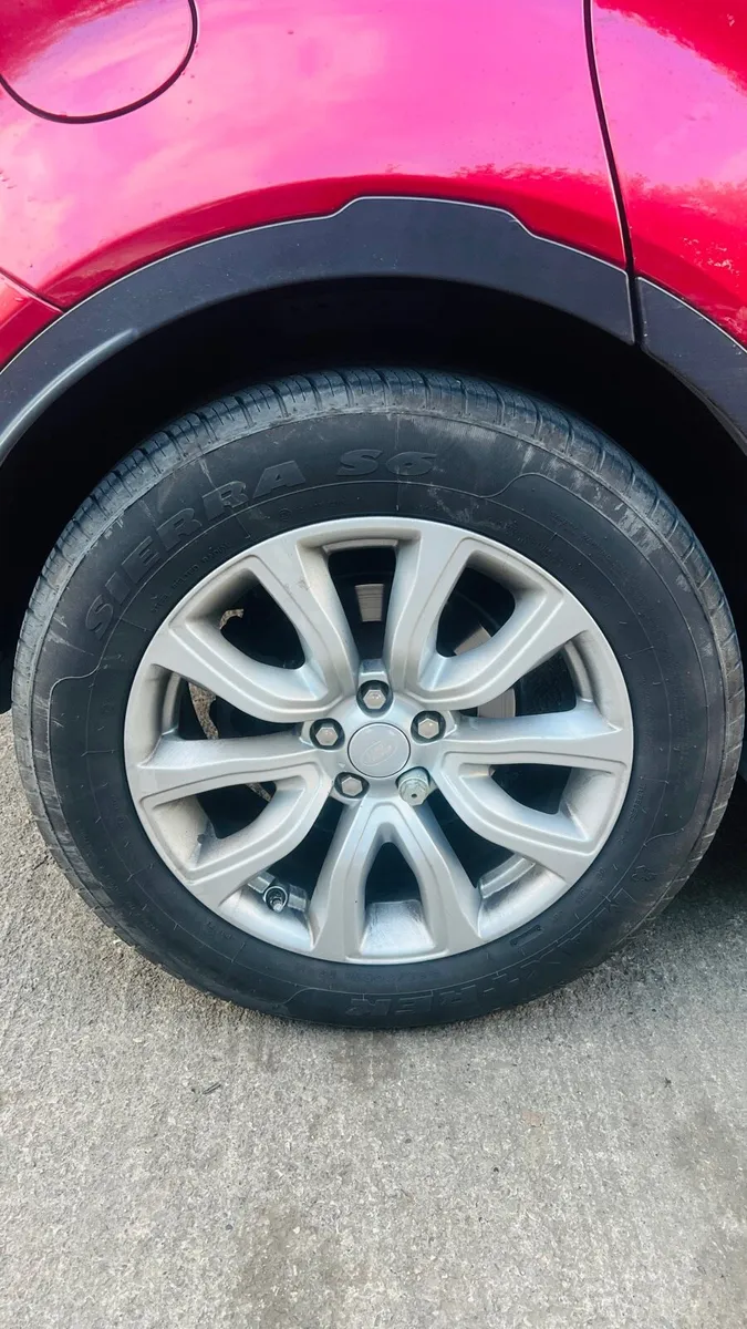 Set of 4 - 235/60/R18 Alloys and Tyres - Image 3