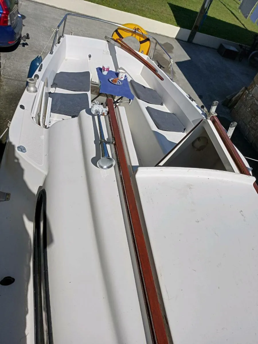 23ft Pandora Bilge Keel Sailing Yacht - Image 3