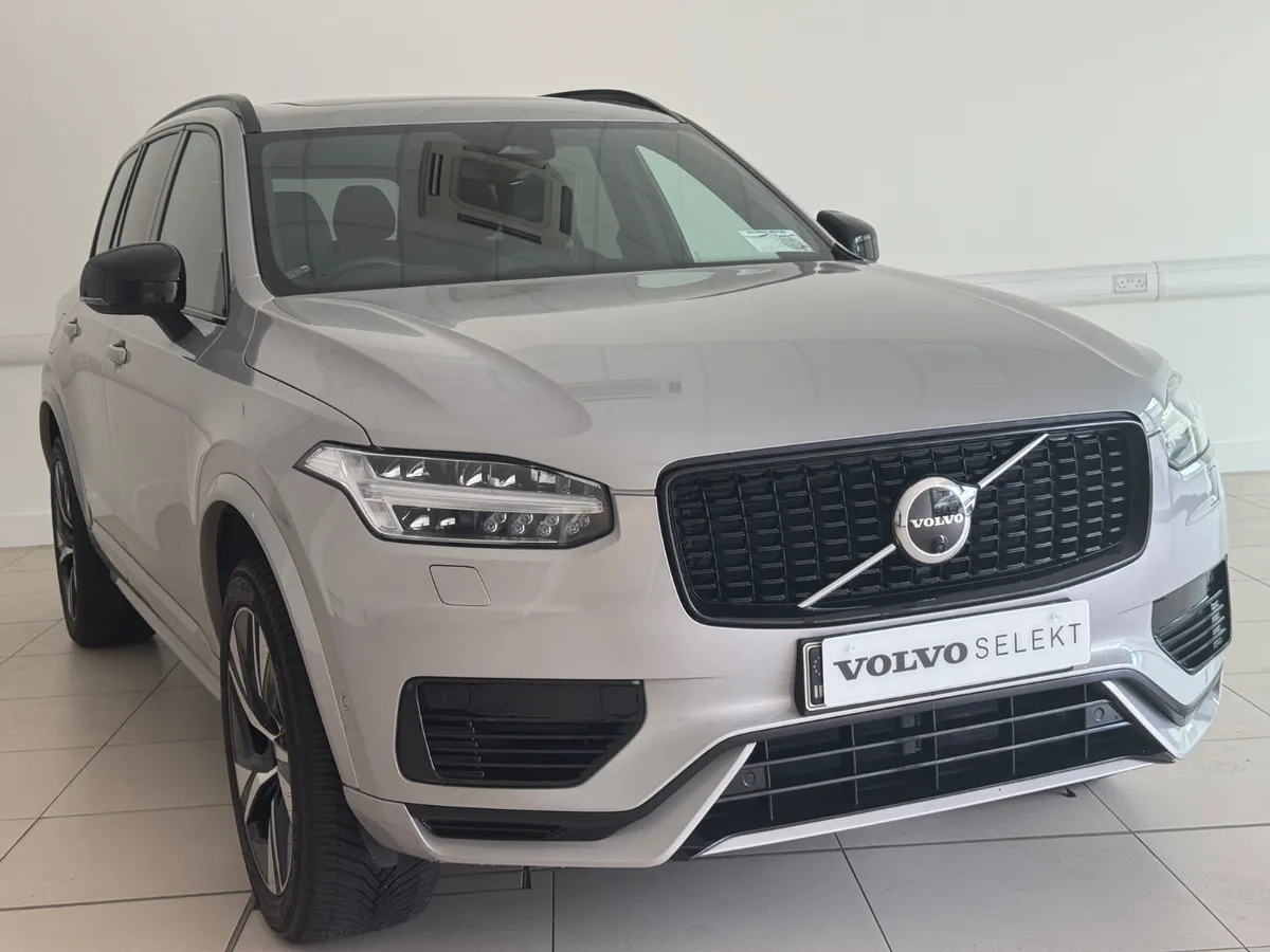 Volvo XC90 2022 - Image 1