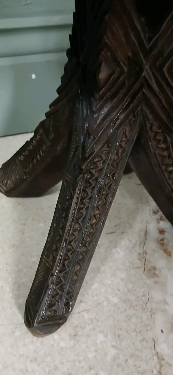 An Igbo African Chieftains Stool - Image 3