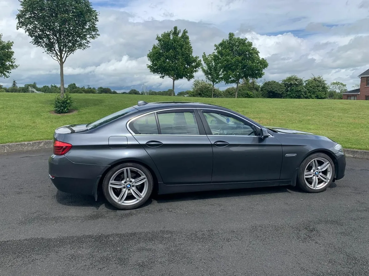 BMW 5-Series 2016 - Image 1