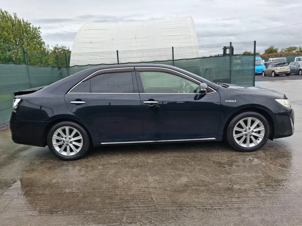 2013 Toyota Camry  Hybrid    Automatic - Image 4