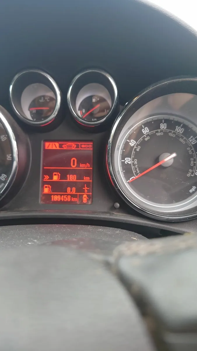 Vauxhall Astra LOW MILEAGE - Image 2