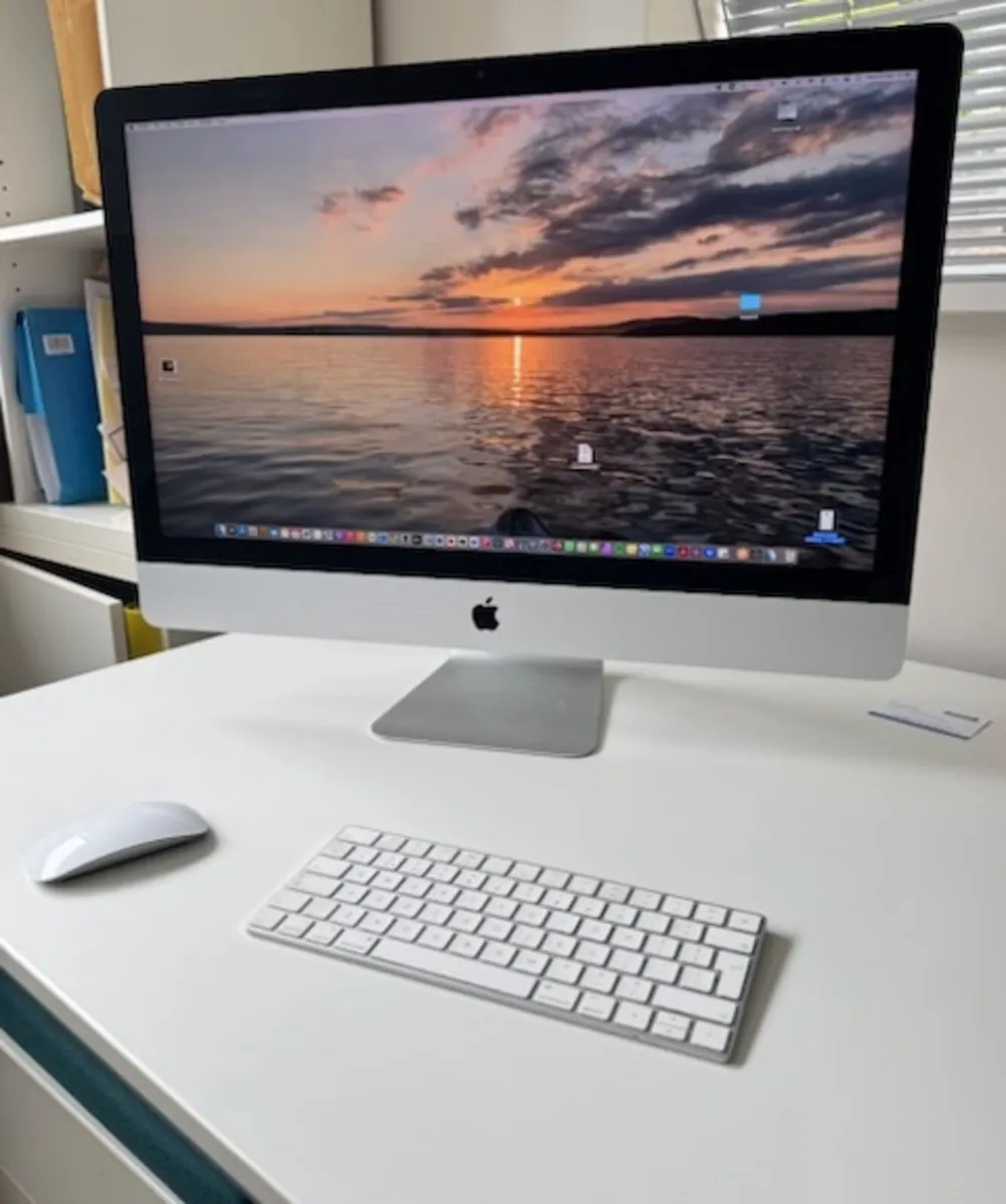 Imac Desktop Computer - Image 1