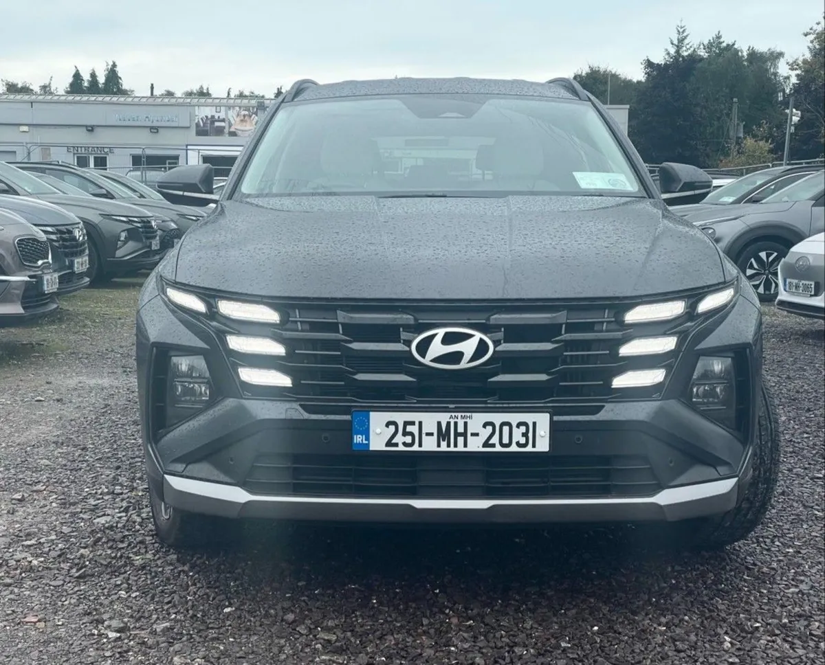 Hyundai Tucson FL 2WD Executive Phev Auto  huge S - Image 3
