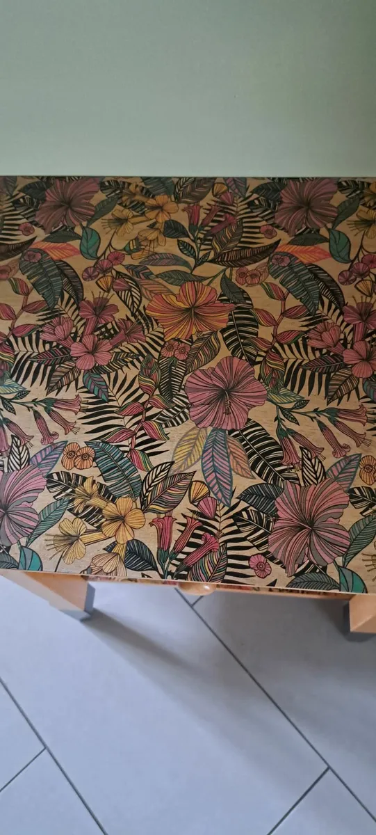 Table - Image 1