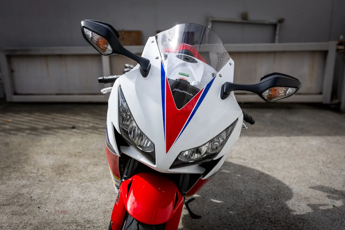 Honda CBR1000RR 2014 - Image 3