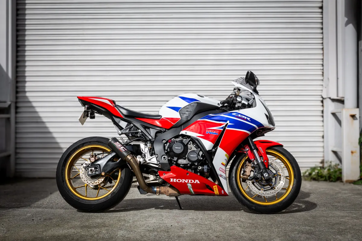 Honda CBR1000RR 2014 - Image 1