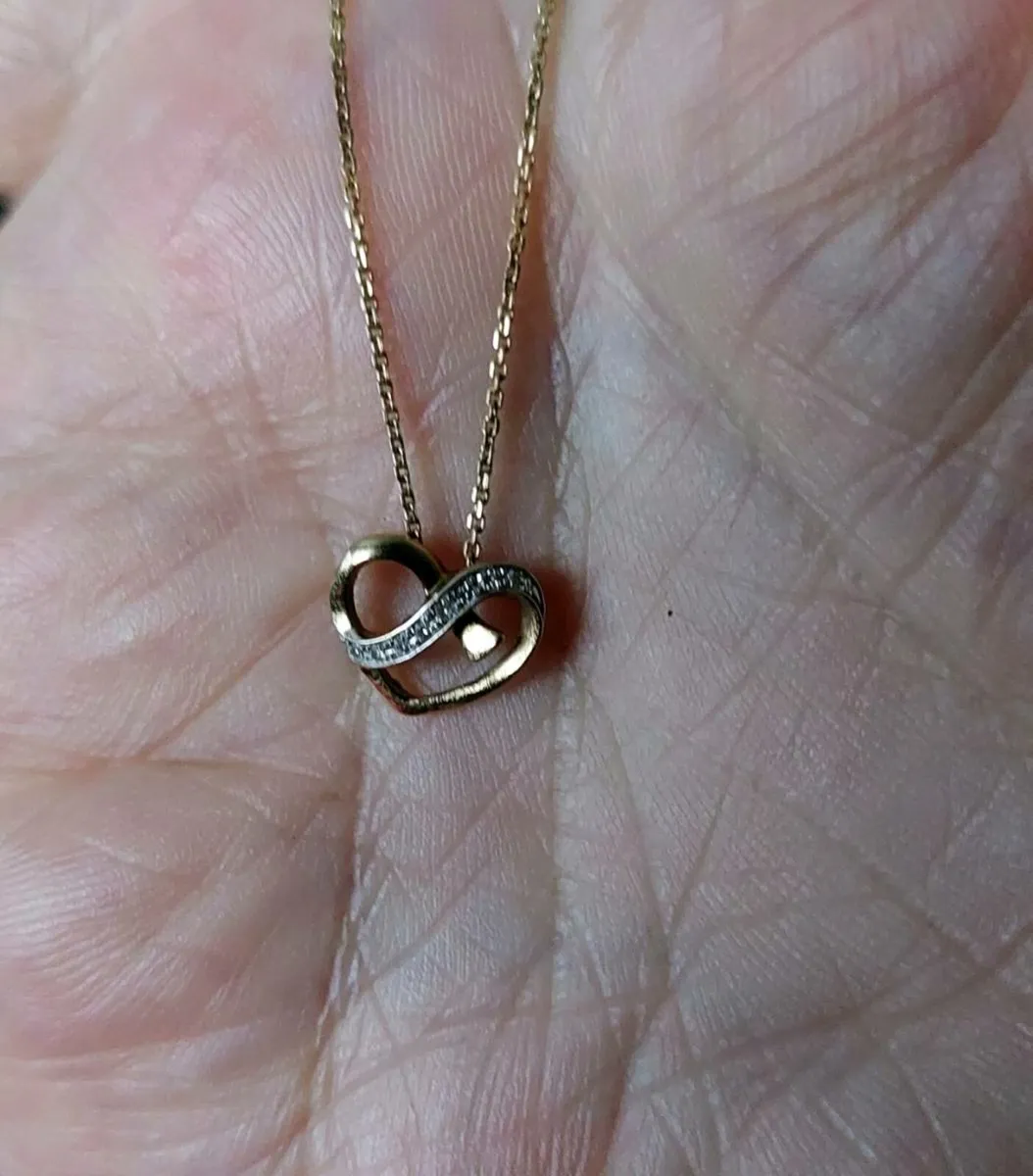 Jewellery - Image 1
