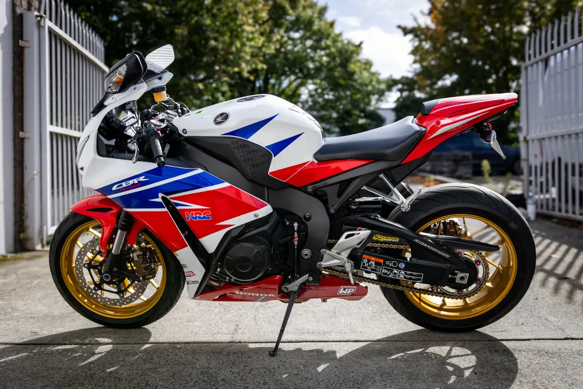 Honda CBR1000RR 2014 - Image 4