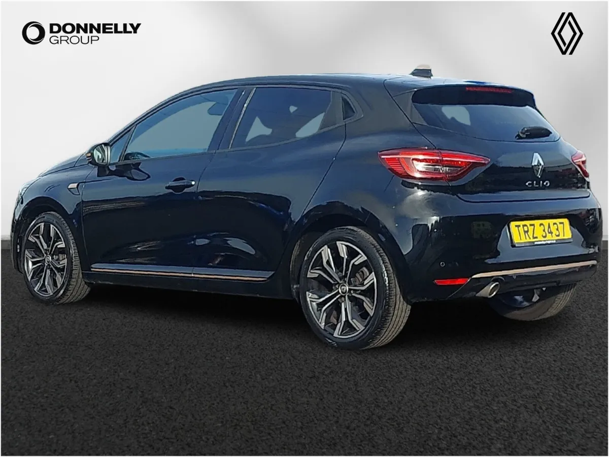Renault Clio Hatchback Special Editions Lutecia SE - Image 2